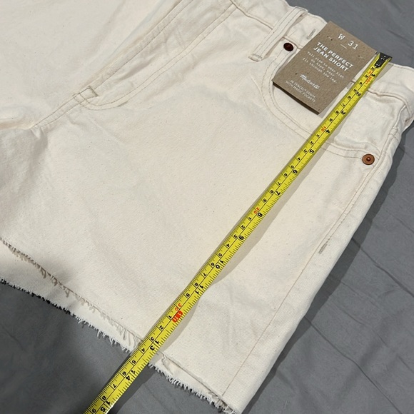 Madewell - The Perfect Jean Short - Picture 5 of 7